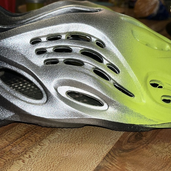 EVA Foam Runner Mx Unbranded  Ombré Lime Onyx Metallic Silver RNNR Clog New Mens - Picture 4 of 15